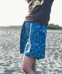peninsula bears Tee and blue muddy skirt