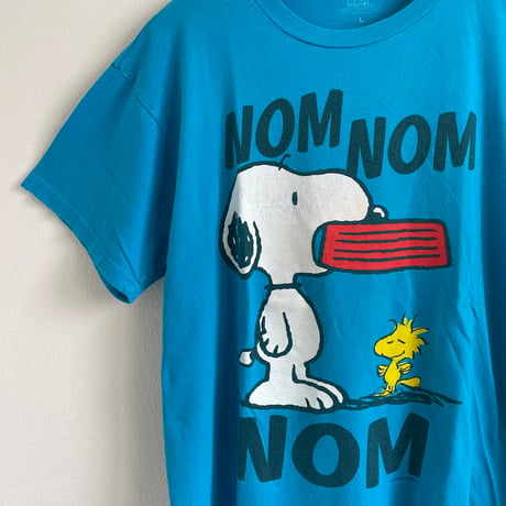 "snoopy NOM" Tshirt”