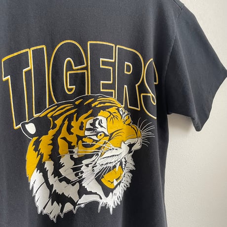 "TIGERS"Tshirt