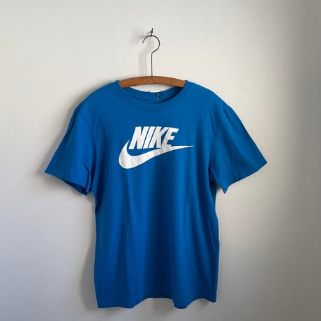 "NIKE" blue Tshirt