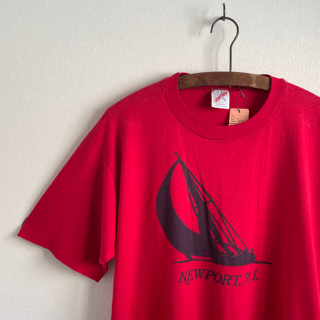 "NEWPORT"Tshirt