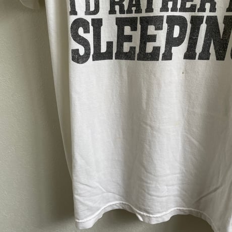 "snoopy sleeping" Tshirt