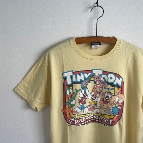 "TINY TOON" yellow Tshirt