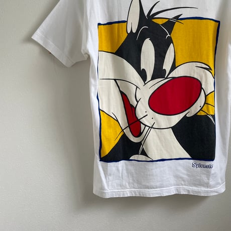 "LOONEY TOONES Sylvestar Cat" Tshirt