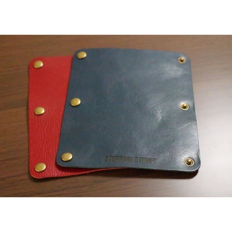 STEPPING STONES  CB缶カバー　navy  X  red