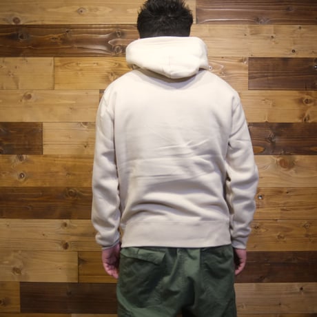 sugi’s パーカー　サンドベージュ　「sugichan」