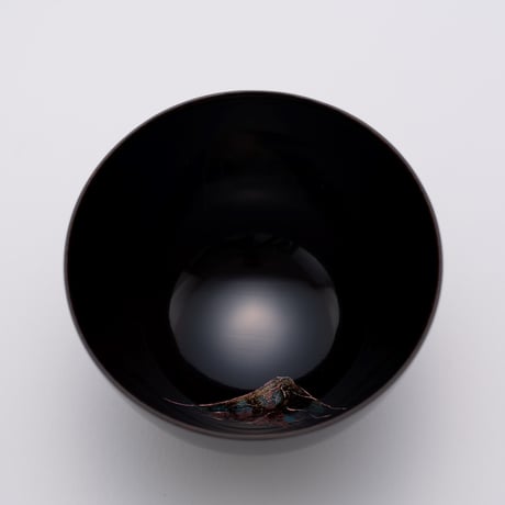 蒔絵「不二」漆まり（溜色）φ10.5cm