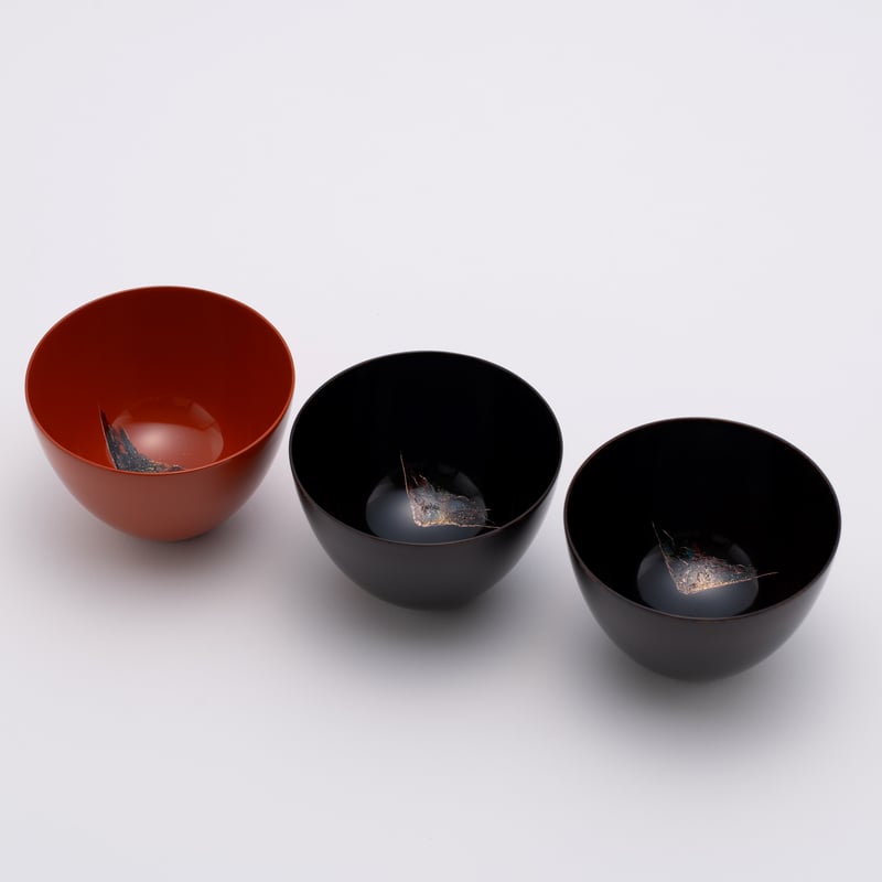 蒔絵「不二」漆まり（朱色）φ10.5cm | 三田村家 特別販売品ページ