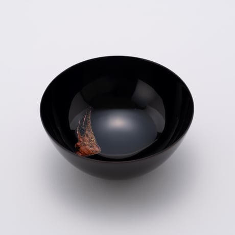 蒔絵「不二」平まり（黒色）φ12.5cm