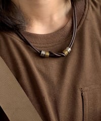 LEATHER NECKLACE-VINTAGEMETAL