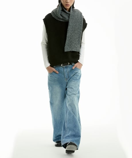 WHISKER WASHED BAGGY JEANS