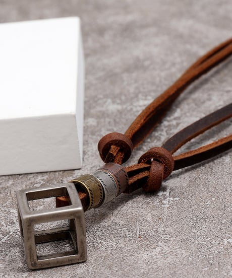 RETRO CUBE LEATHER NECKLACE /2color