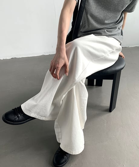 WIDE LEG WHITE DENIM