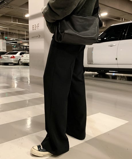LOOSE STRAIGHT SLACKS /2color