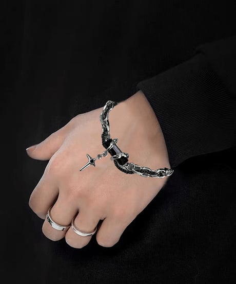 BLACK CRYSTAL STAR BRACELET