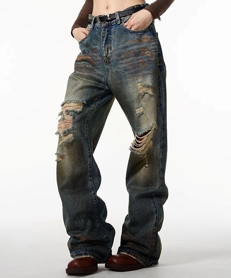 VINTAGE LOOSE DISTRESSED JEANS