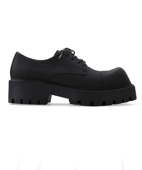 THICK-SOLED SQUARE-TOE SHOES