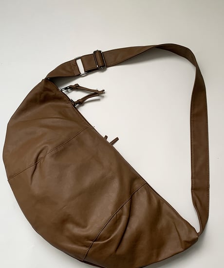 FAUXLEATHER ROUND SHOULDER BAG /2color