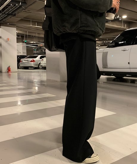 LOOSE STRAIGHT SLACKS /2color