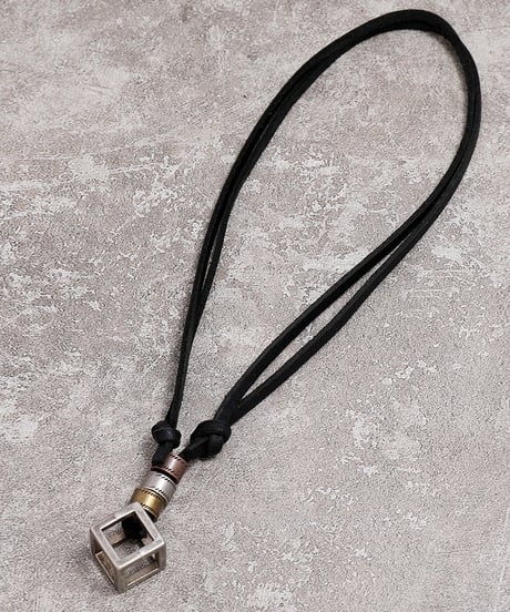 RETRO CUBE LEATHER NECKLACE /2color