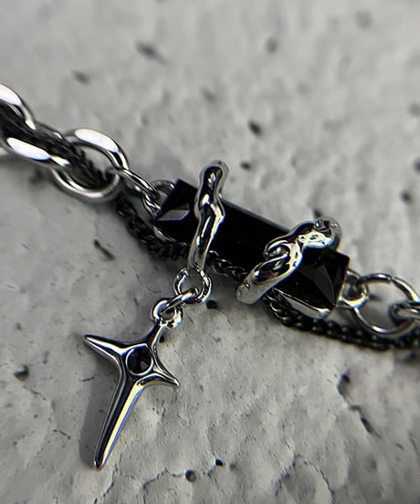 BLACK CRYSTAL STAR BRACELET