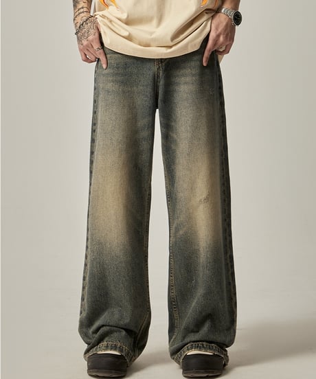 LOOSE STRAIGHT LEG DENIM