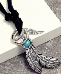 ETHNICSTYLE FEATHER NECKLACE