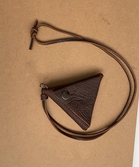 TRIANGLE KEY NECKLACE