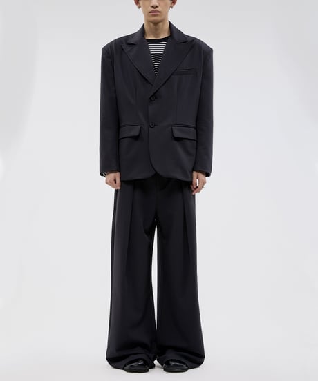PLEATED WIDE STRAIGHT SLACKS