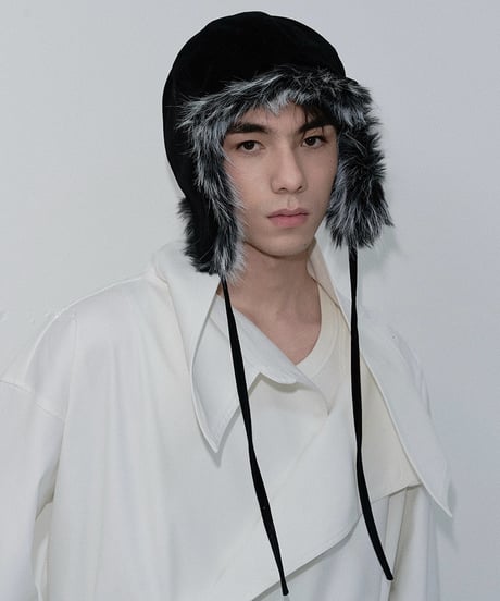 SUEDEFLOW EARFLAP CAP