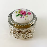 丸型花デザインオルゴール付き宝石箱