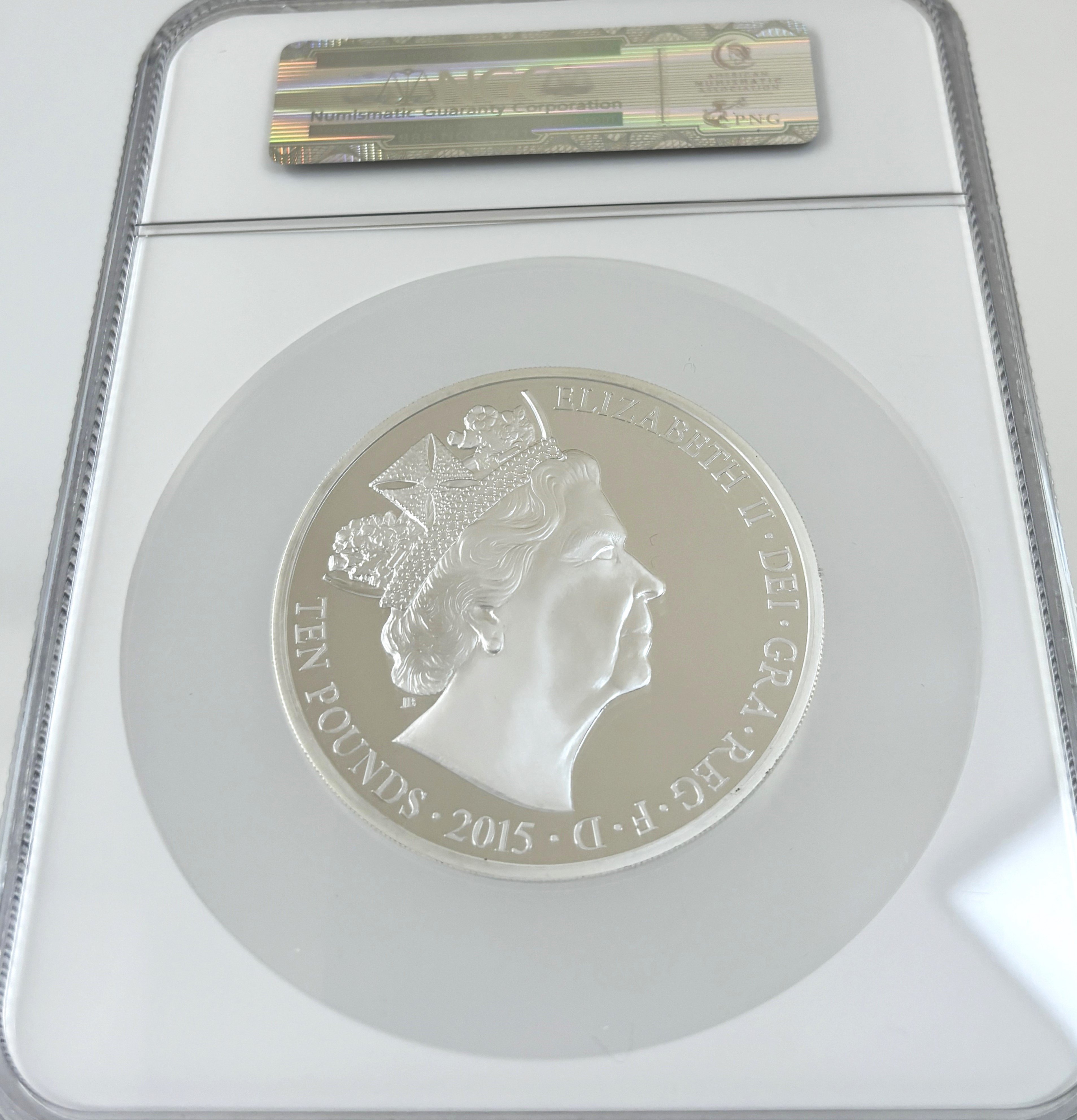 2015 イギリス エリザベス2世 最長在位 10ポンド 5オンス銀貨 PF70 NGC