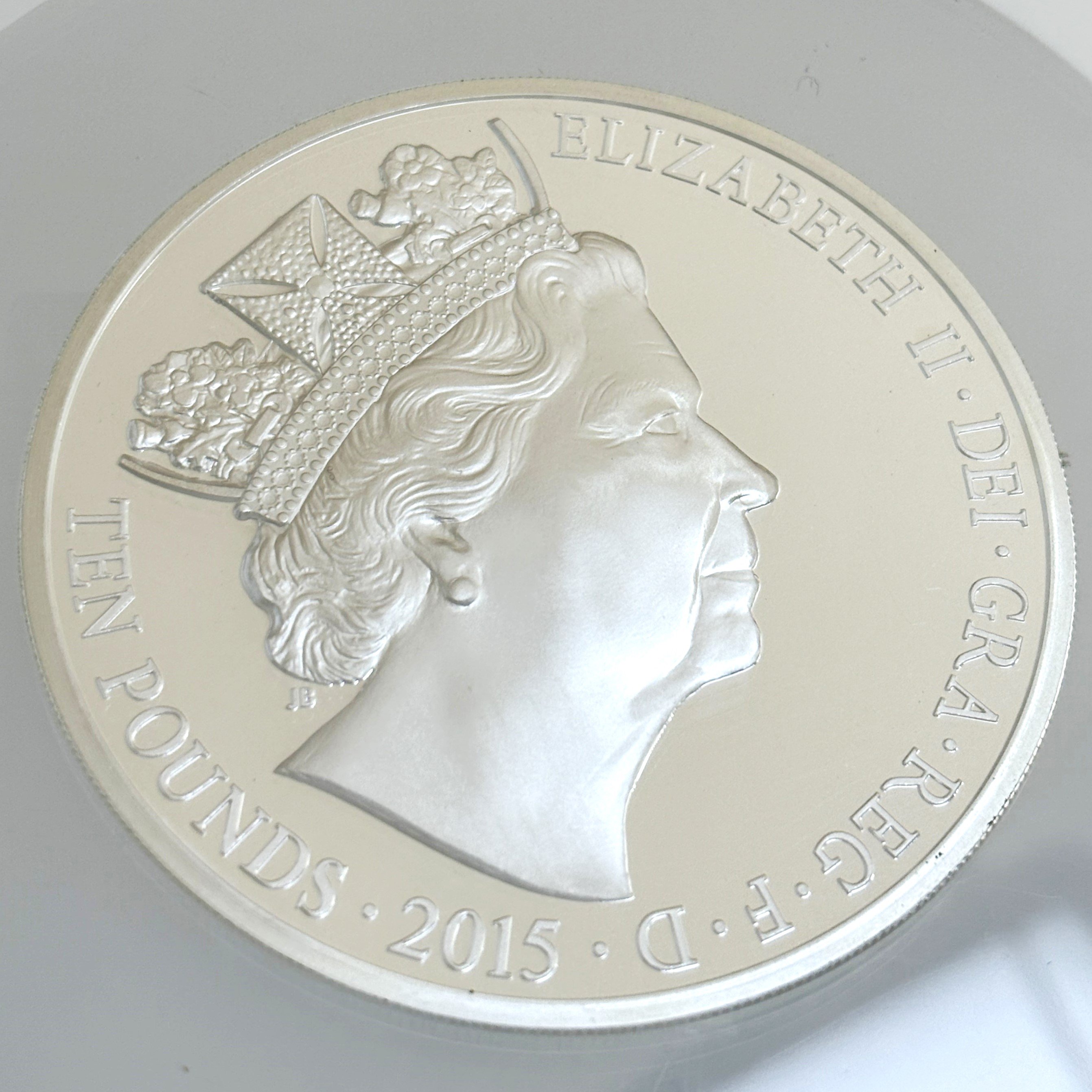 2015 イギリス エリザベス2世 最長在位 10ポンド 5オンス銀貨 PF70 NGC
