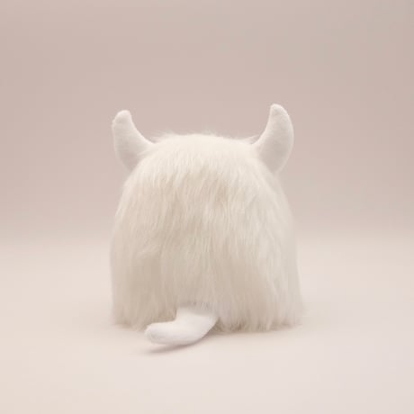白いふわふわまもの