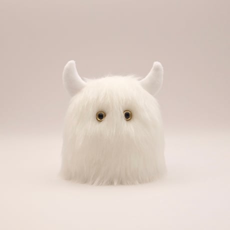 白いふわふわまもの