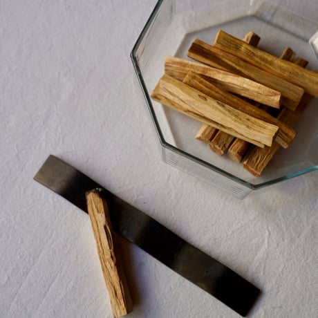 PALO SANTO