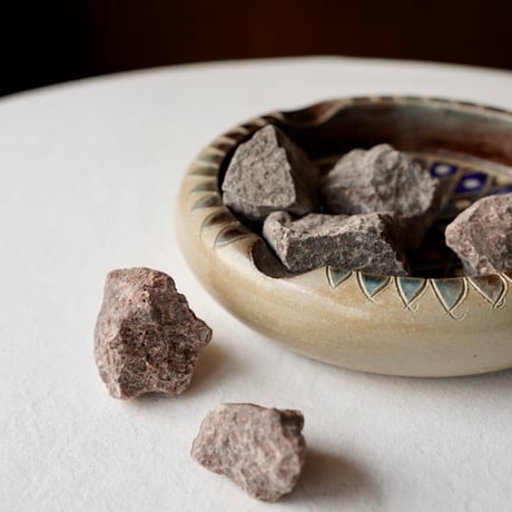 BLACK HIMALAYAN ROCK SALT