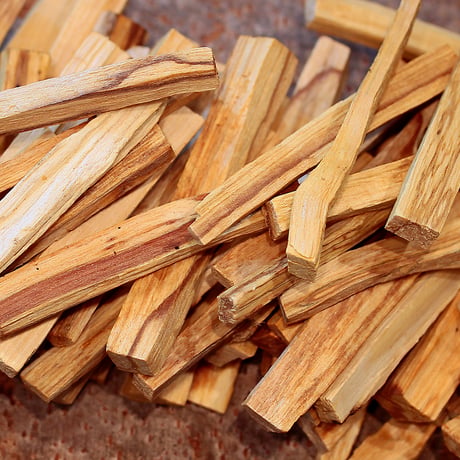 PALO SANTO