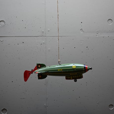 Tin Airship Toy  / ビンテージブリキの飛行船のビンテージ