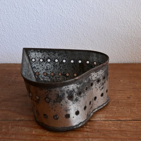 France Old Tin Cheese mold  / フランス 古い フランスのチーズ作りの古いハート型モールド B