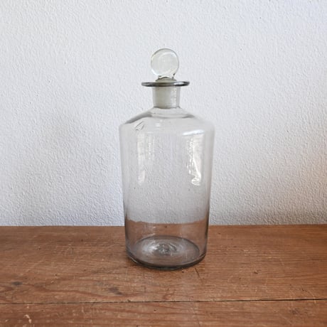 France Antique laboratory Glass bottle / フランス アンティーク 蓋付きラボラトリーボトル