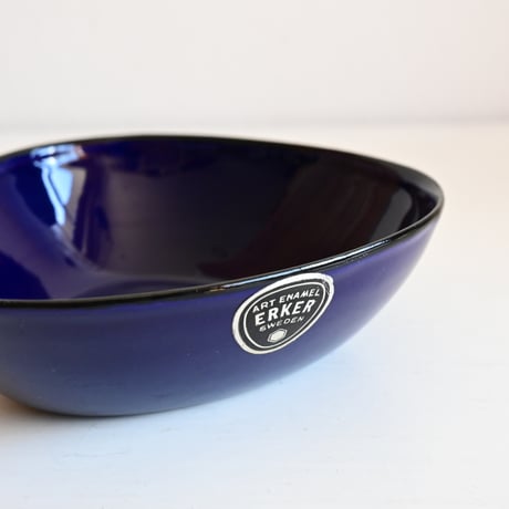 Sweden Enamel Triangle Bowl / フィンランド ERKERデザインの三角ホーローボウル 濃紺