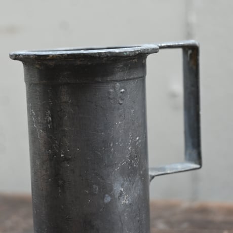 France Antique Pewter Measuring cup  / フランス アンティーク ピューターのメジャーカップ