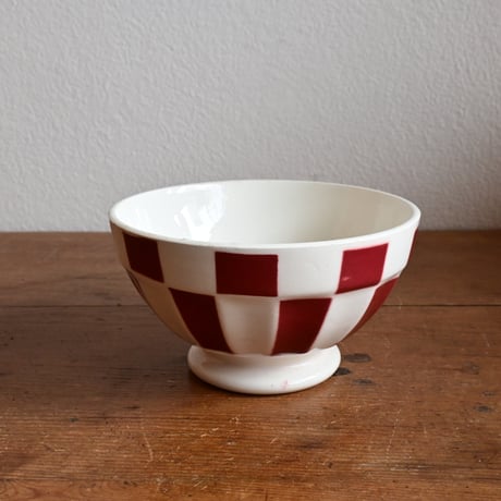 France Antique Cafe Bowl "DIGOIN" / フランス  カフェオレボウル 赤の市松模様 B