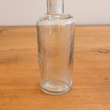 France Antique Maison Violet  / フランス アンティーク ヴィオレ社の香水ボトルと木製ケース