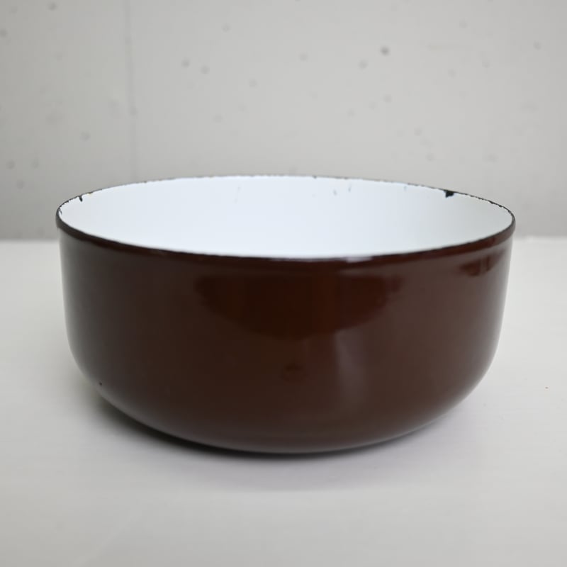 フィンランド、ARABIA/FINELのヴィンテージホーロー製ボウル フィンランド、ARABIA/FINELのヴィンテージホーロー製ボウル