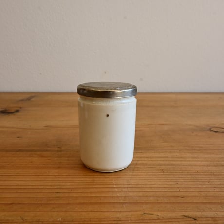 France Antique canister / フランス アンティーク アルミ蓋の白磁キャニスター A（補修あり）