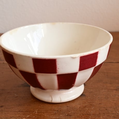 France Antique Cafe Bowl "DIGOIN" / フランス  カフェオレボウル 赤の市松模様 A