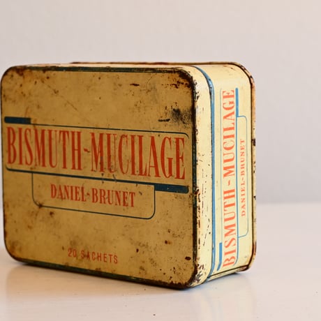 フランス 古いブリキ缶  "BISMUTH-MUCILAGE"