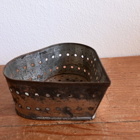 France Old Tin Cheese mold  / フランス 古い フランスのチーズ作りの古いハート型モールド B